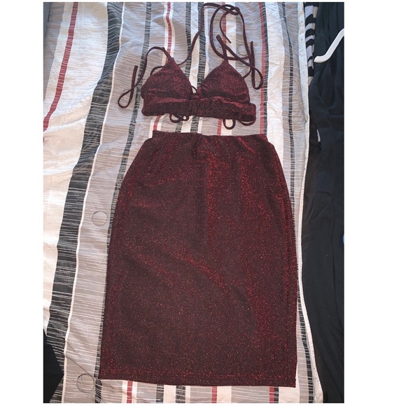 Sparkly 2 piece set - Picture 2 of 2